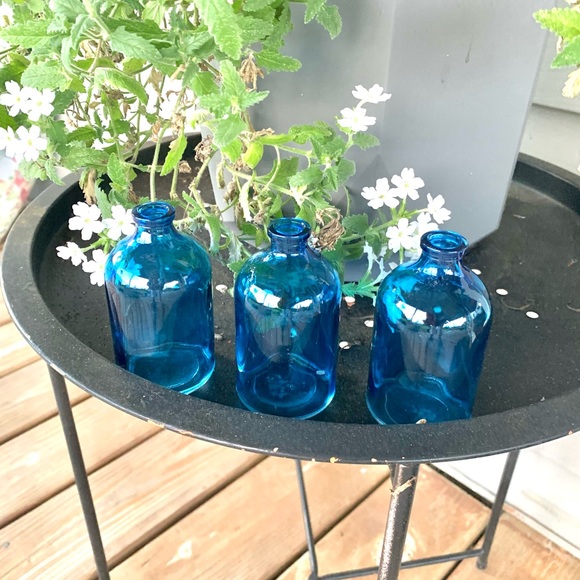 Three Wee Little Bottles - Picture 7 of 8